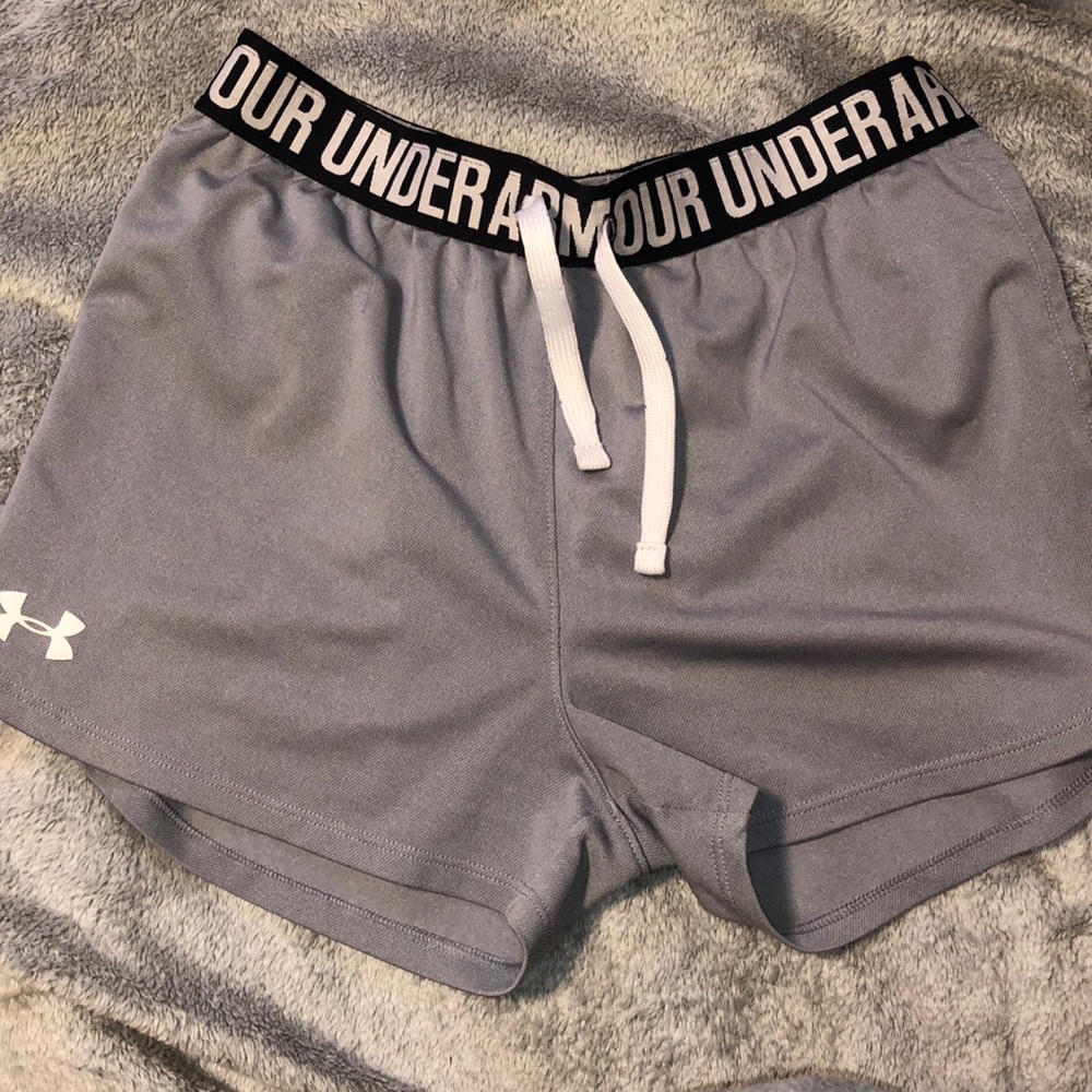 Athletic shorts size small
